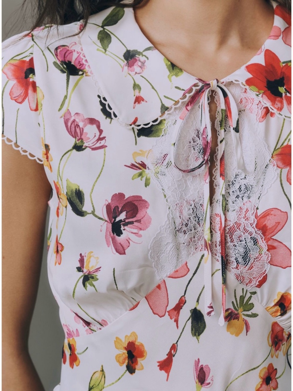 Anthropologie by Anthropologie Floral Lace Trim Cap Sleeve Blouse - Picture 2 of 8